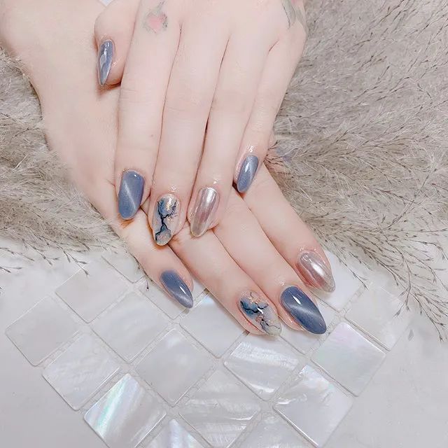 高级！这才是蓝色美甲的正确打开方式