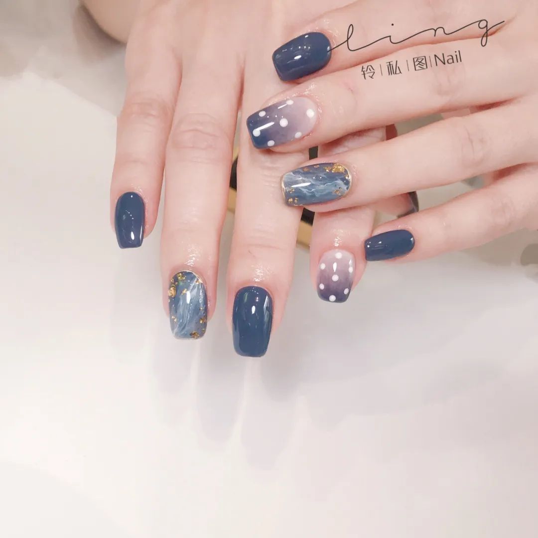 高级！这才是蓝色美甲的正确打开方式