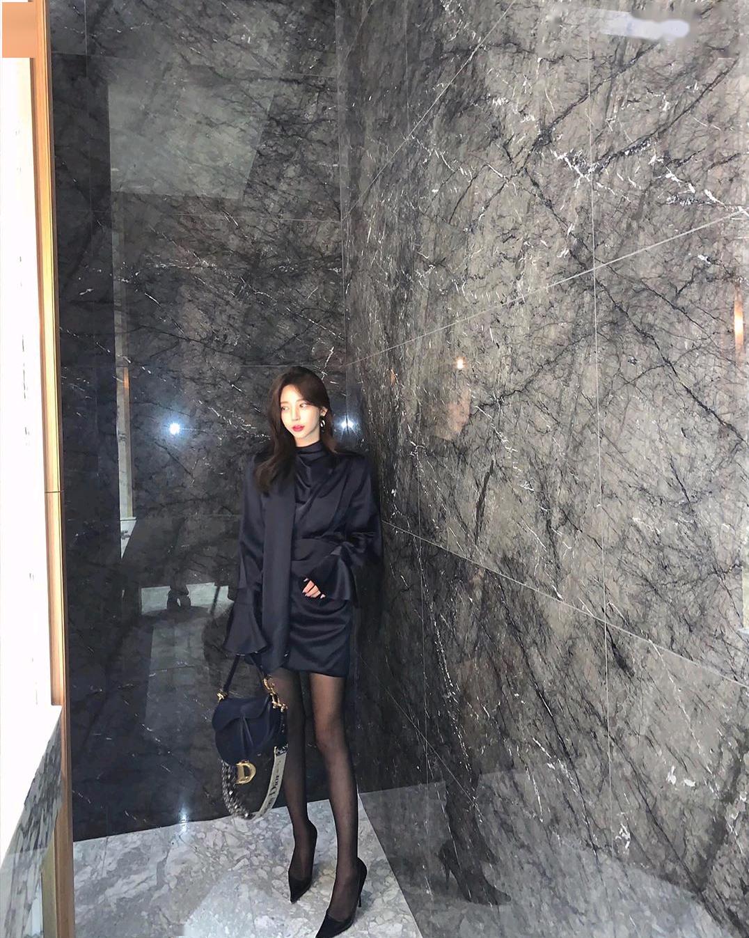 小白鞋失宠了！2020就要穿“ 云朵鞋 ”，好看又气质！