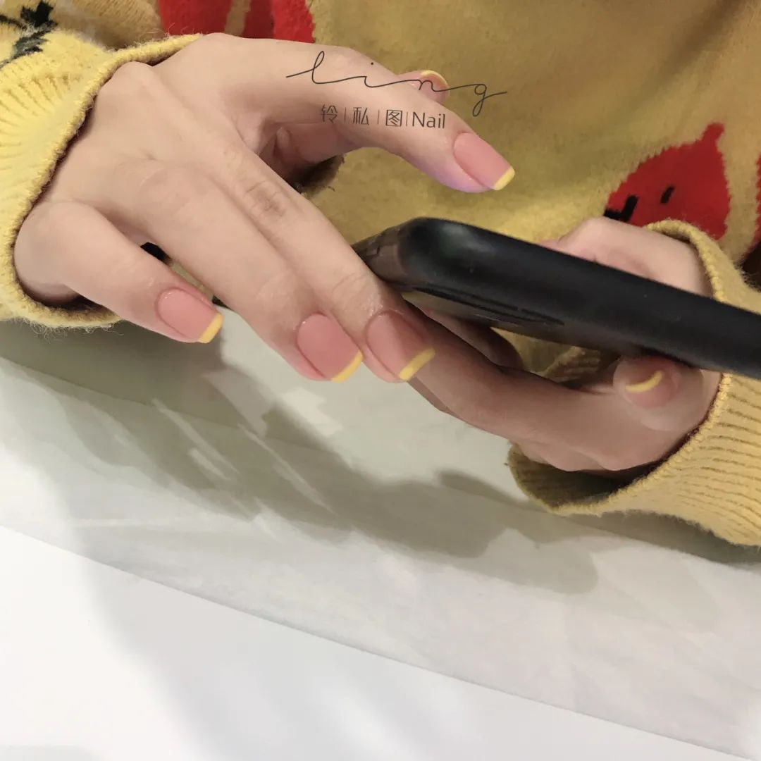 适合夏天做的法式美甲，不要太美哦
