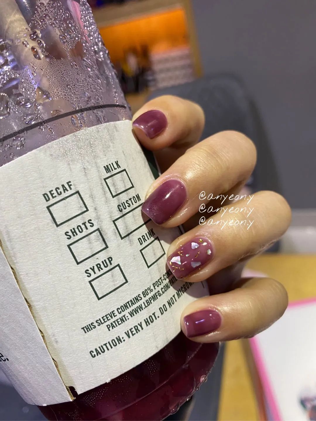 来看看大家最近都做了什么美甲款式