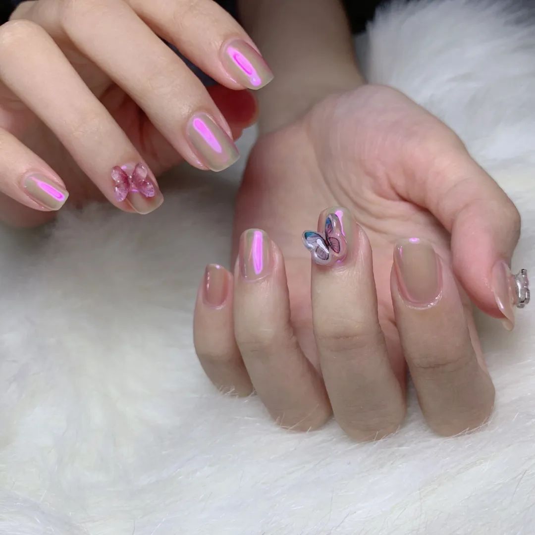 来看看大家最近都做了什么美甲款式