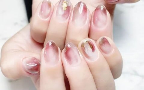 超美的梦幻晕染美甲~显白又好看