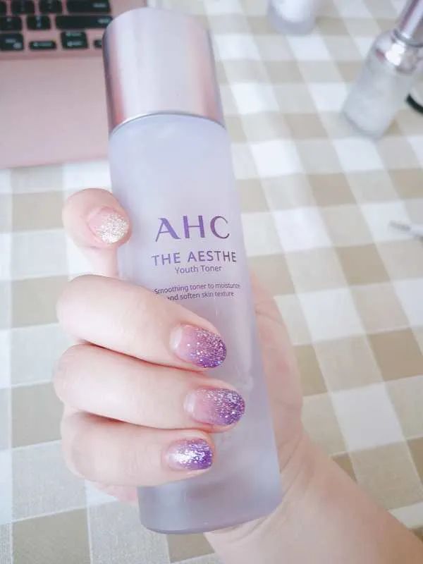 来看看大家最近都做了什么美甲款式