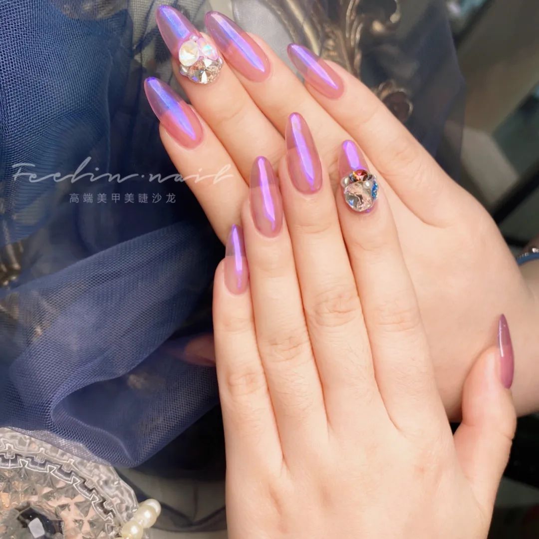 来看看大家最近都做了什么美甲款式