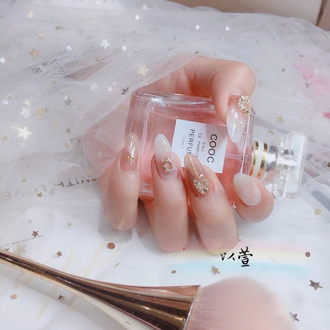 50款适合拍婚纱照的新娘美甲