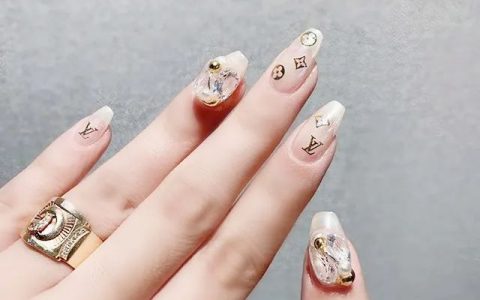 大牌风logo美甲看起来美爆了