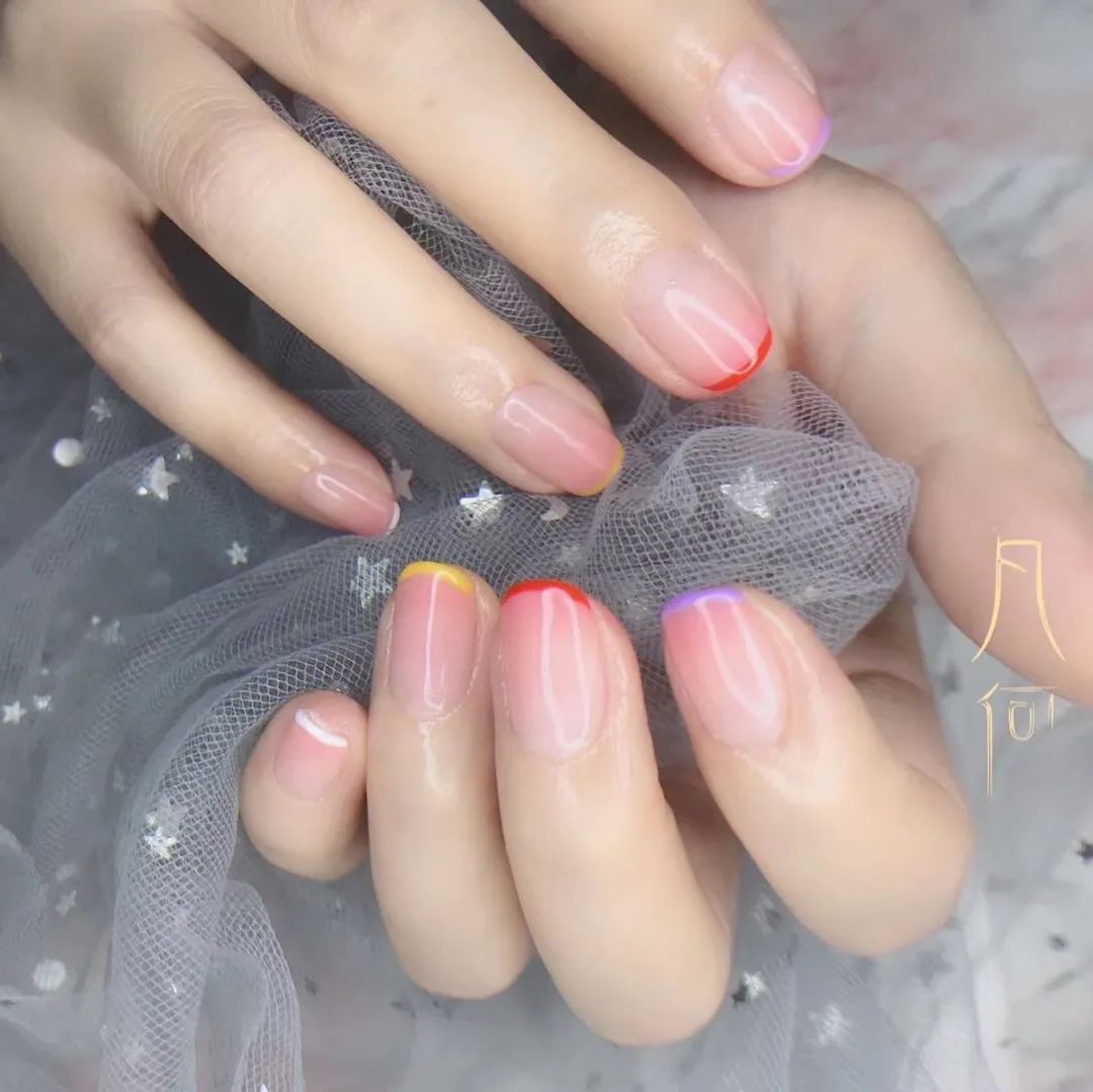 适合夏天做的法式美甲，不要太美哦