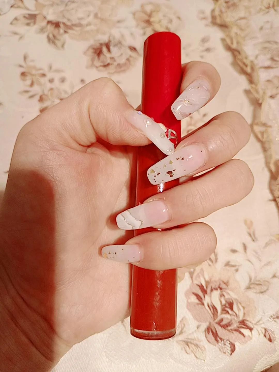 来看看大家最近都做了什么美甲款式