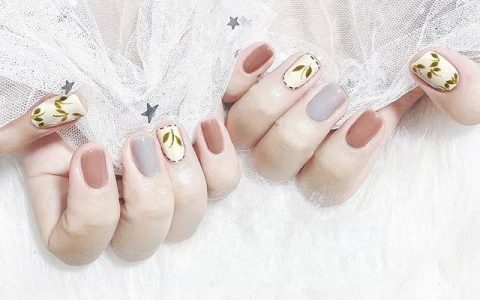 有选择恐惧症的仙女们，推荐一波小清新美甲拿好，收藏啦