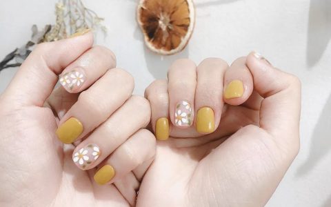 7月份(2020)做什么美甲色能旺运？