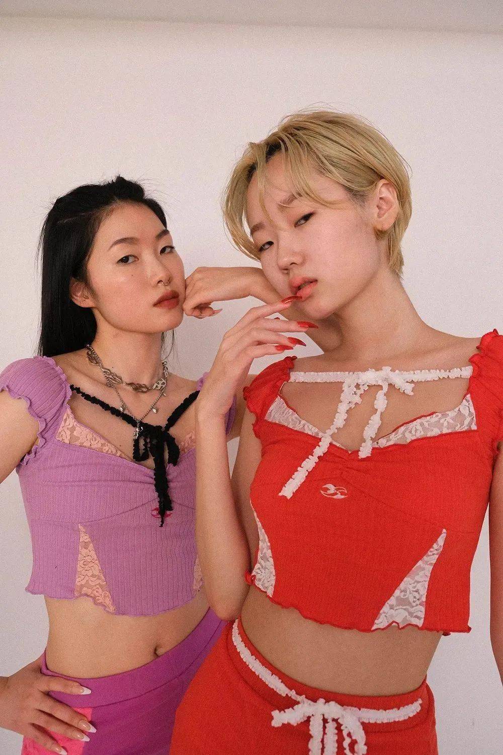 新晋穿搭博主Hailey告诉你：原来甜辣女孩都是有套路的？