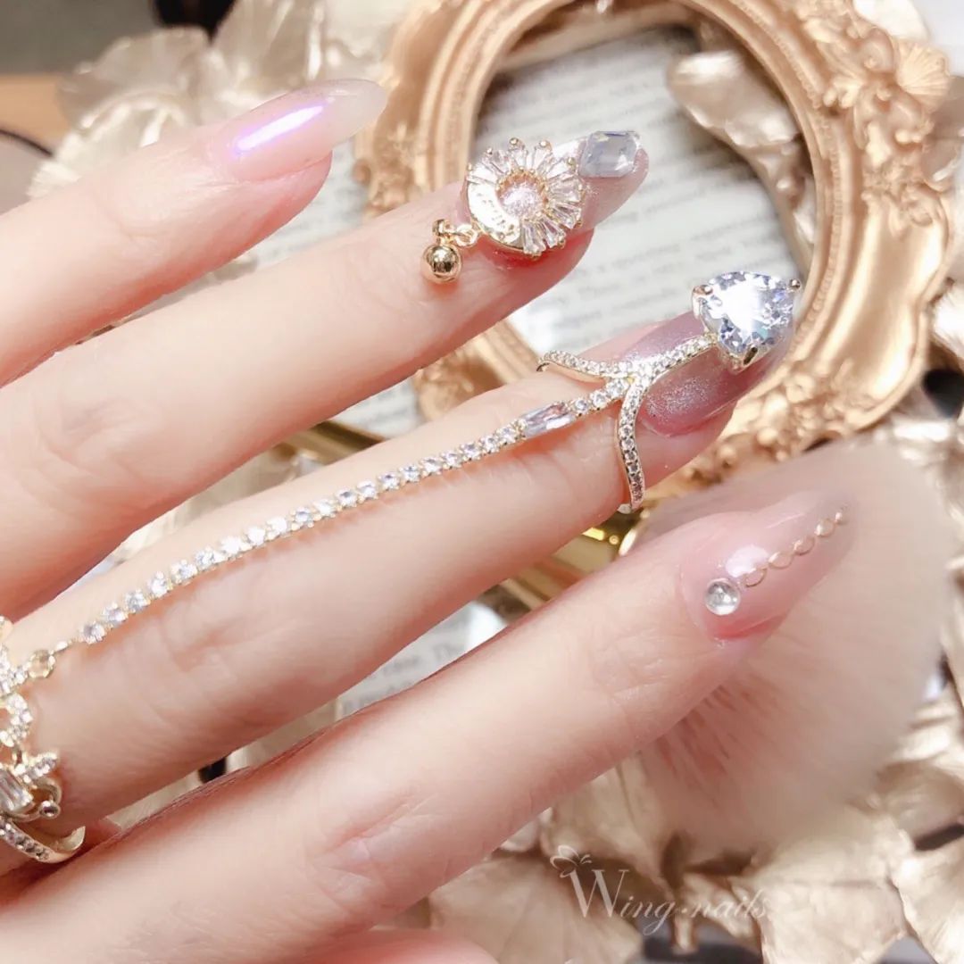 网红轻奢风美甲，自带壕气的高级美