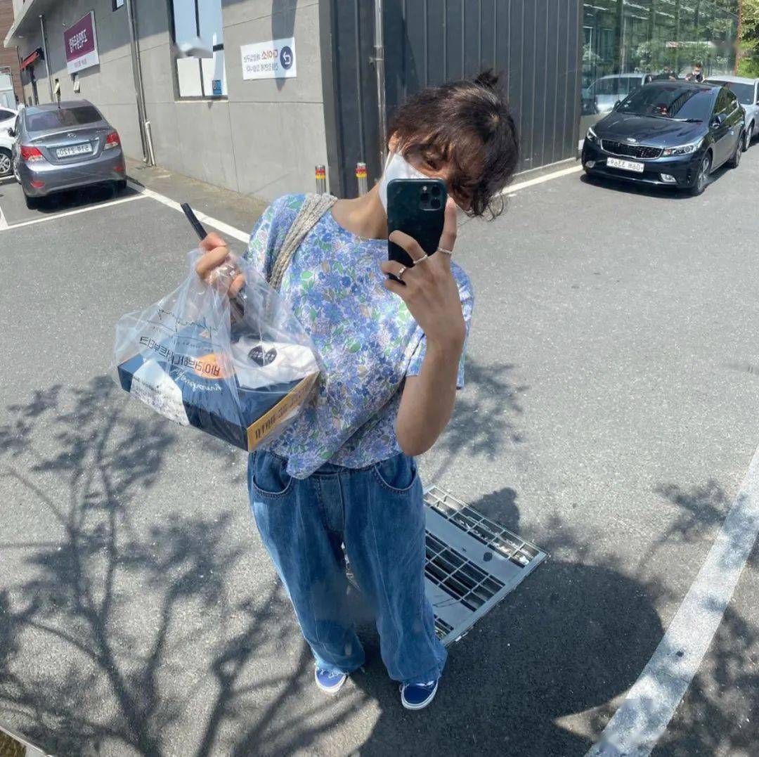 2020大火颜色除了香芋紫还有“ 婴儿蓝” ！显白又少女，看一眼就沦陷！
