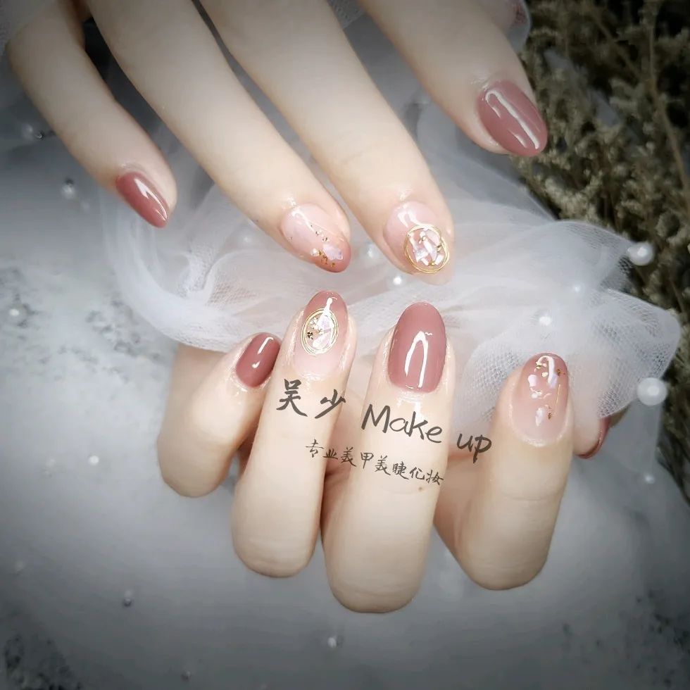 椭圆形指甲最适合的美甲款式！