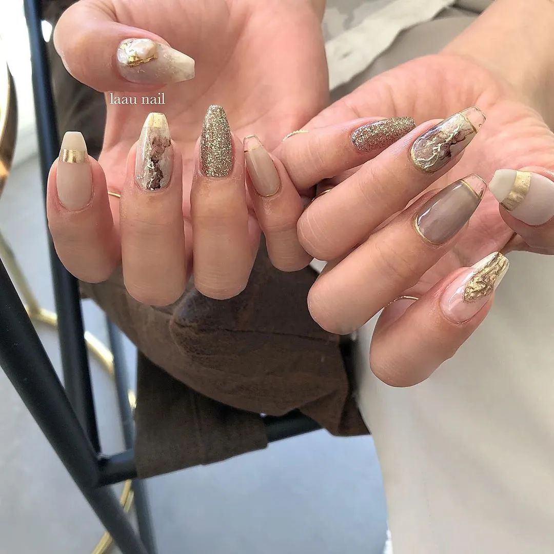 2020高级感涩味美甲，看看你就爱了