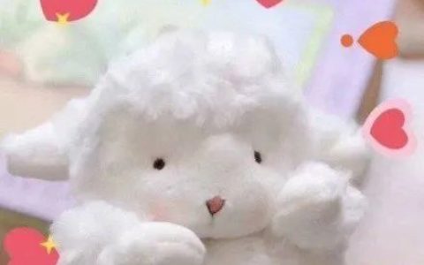 夏日小清新：白桃色美甲