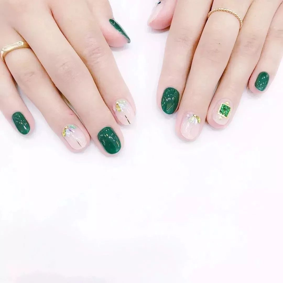 夏日美甲神仙组合，这样搭美爆了！