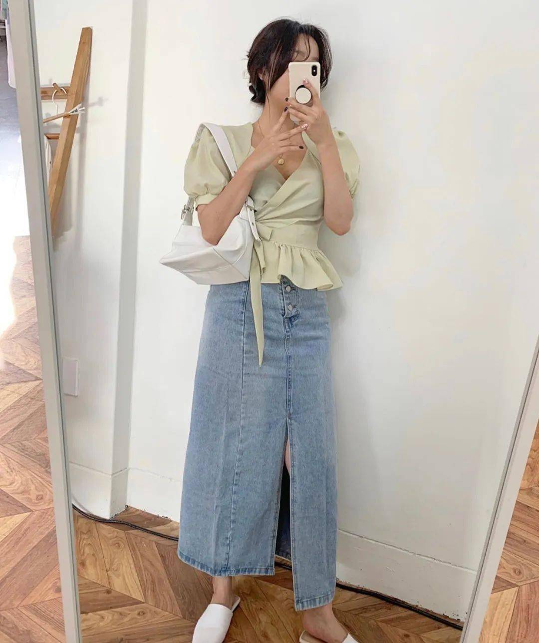 2020大火颜色除了香芋紫还有“ 婴儿蓝” ！显白又少女，看一眼就沦陷！