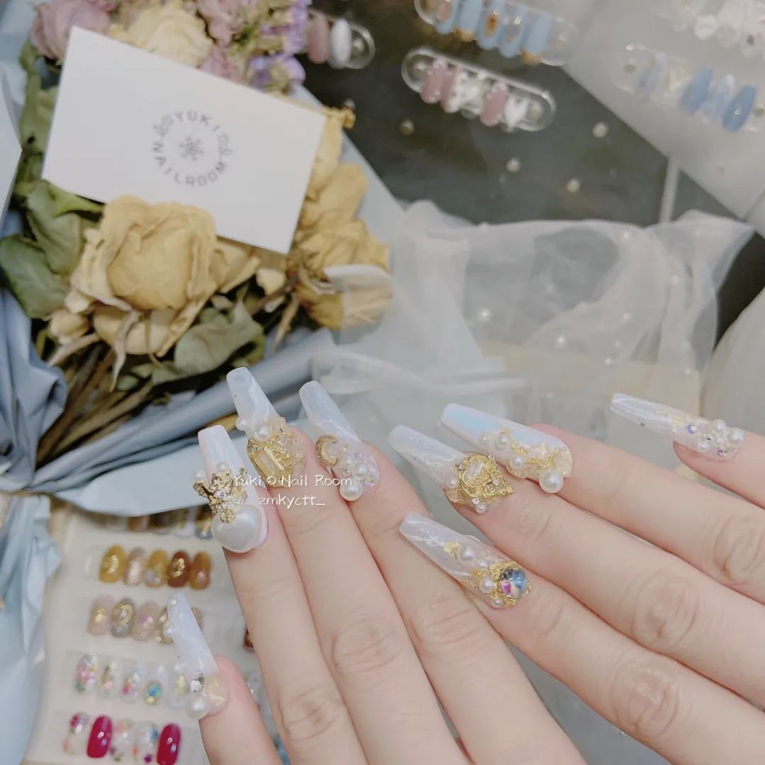 网红轻奢风美甲，自带壕气的高级美