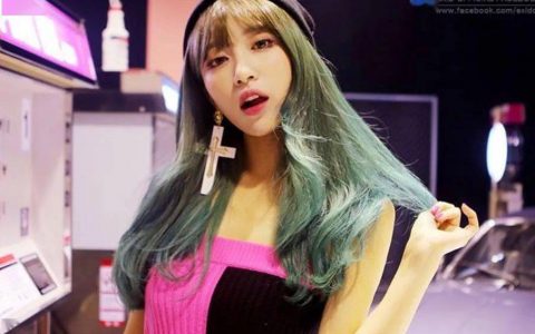 天热了换个什么发型呢？显脸小的！