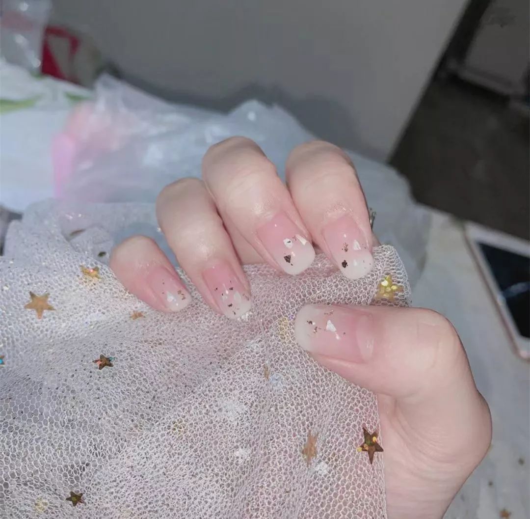 夏日美甲神仙组合，这样搭美爆了！