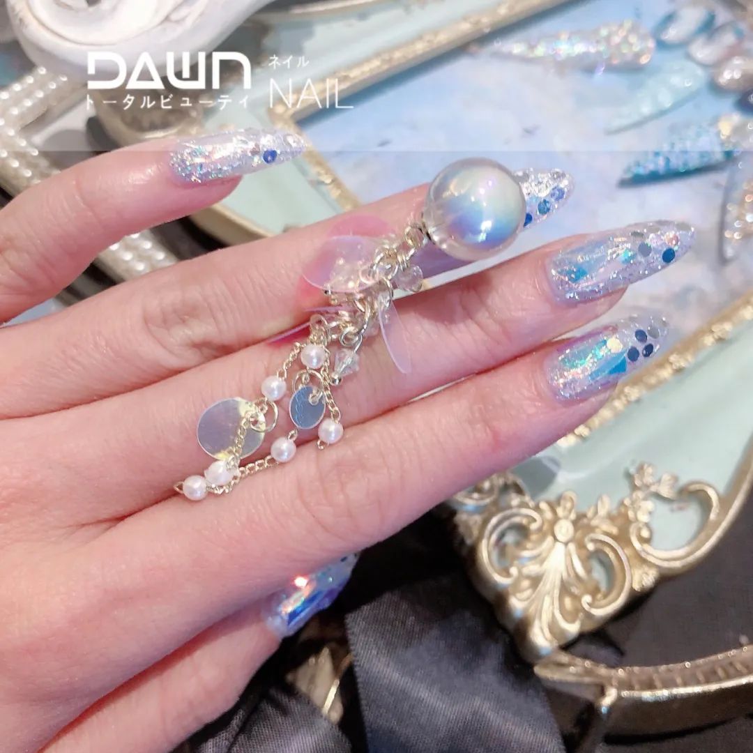 网红轻奢风美甲，自带壕气的高级美