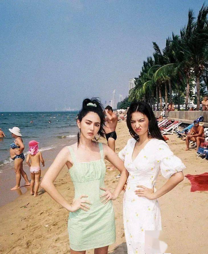 新晋穿搭博主Hailey告诉你：原来甜辣女孩都是有套路的？