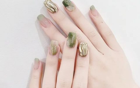 让人上瘾的抹茶绿美甲，太显白了