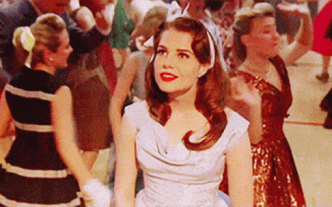 普通衣服的高级穿法：衣服“打个结”才时髦！