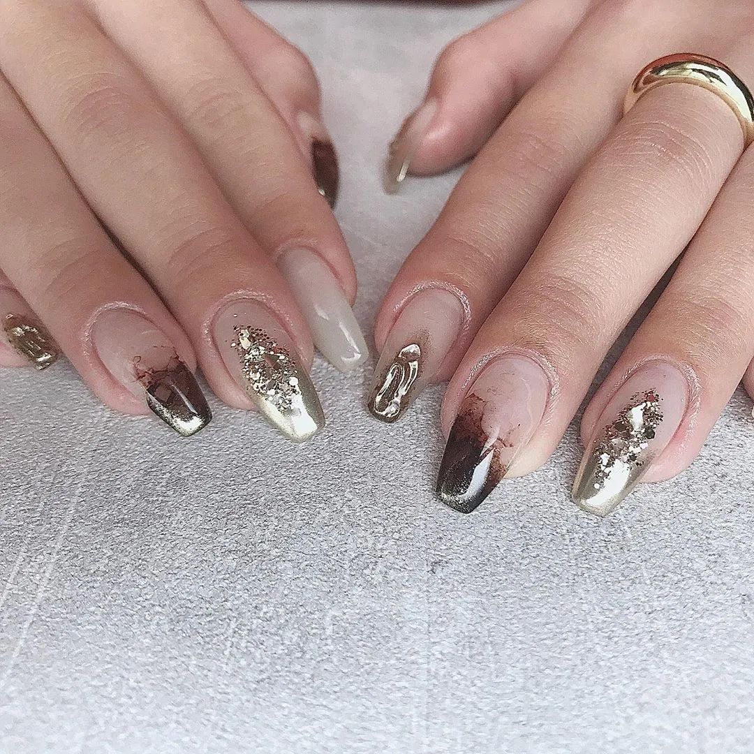 2020高级感涩味美甲，看看你就爱了