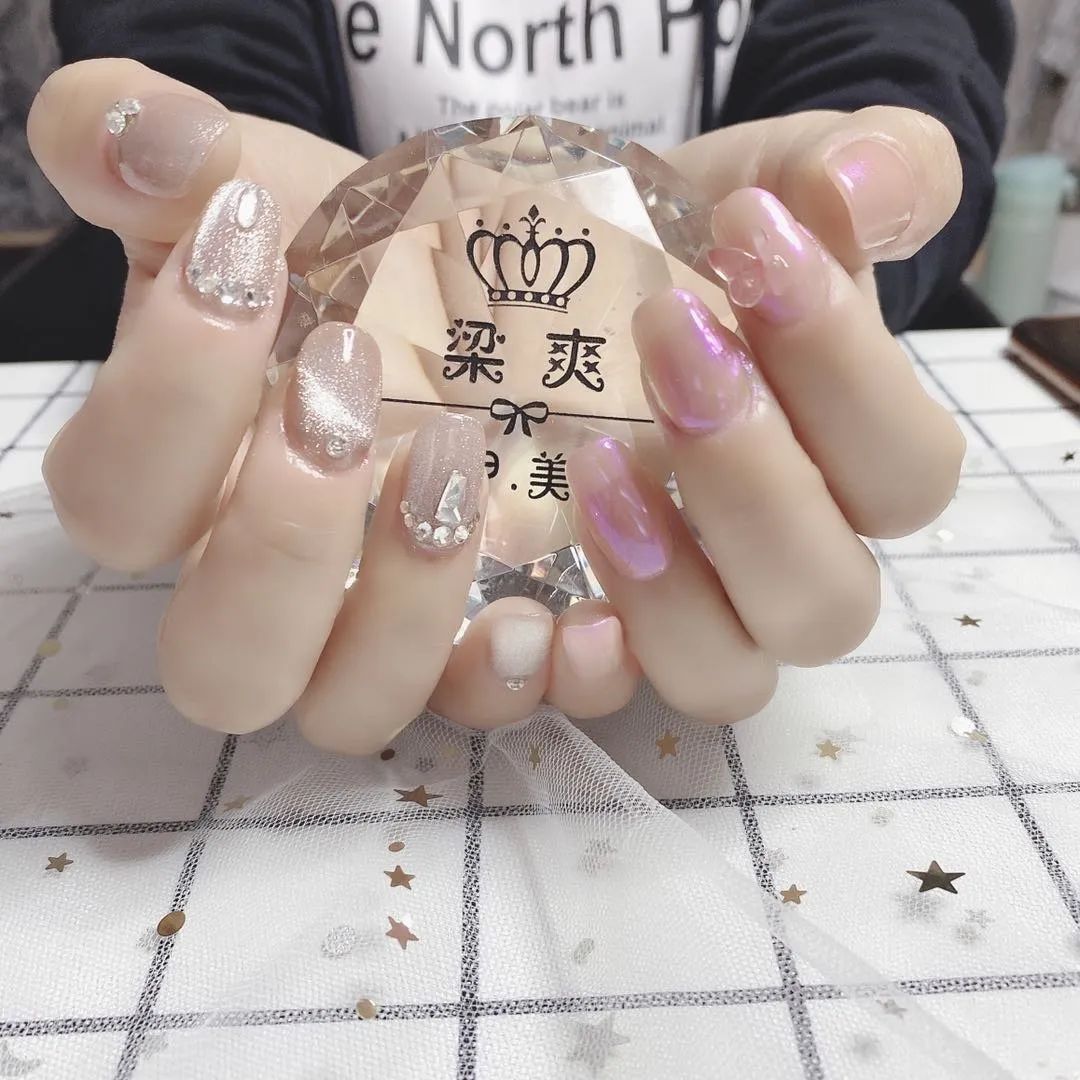 2020年新款极光色美甲，简直美翻天了