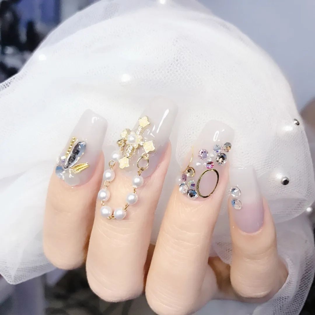 网红轻奢风美甲，自带壕气的高级美