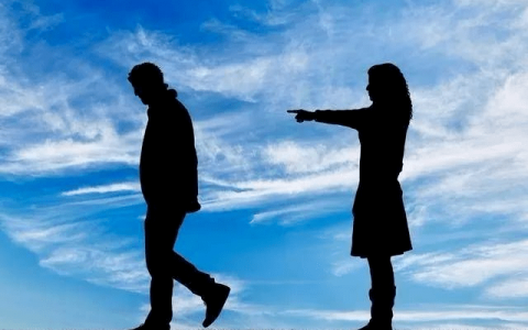 婚姻里，最大的错觉：“能为彼此改变”