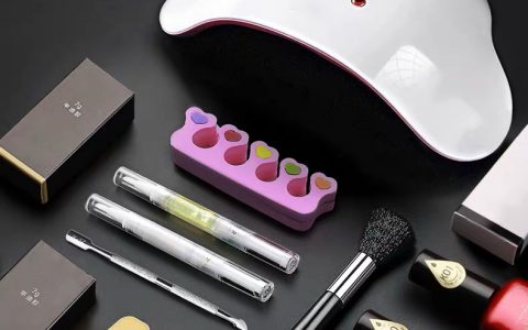 美甲初学者需要入手哪些美甲产品？