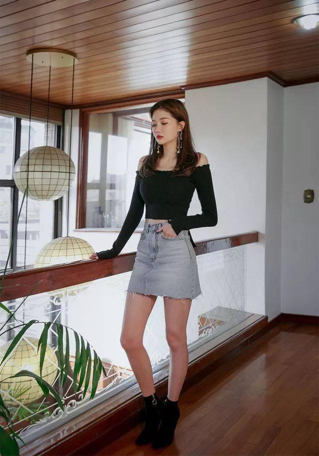 百搭还减龄，一条牛仔裙满足你夏天所有的时髦搭配