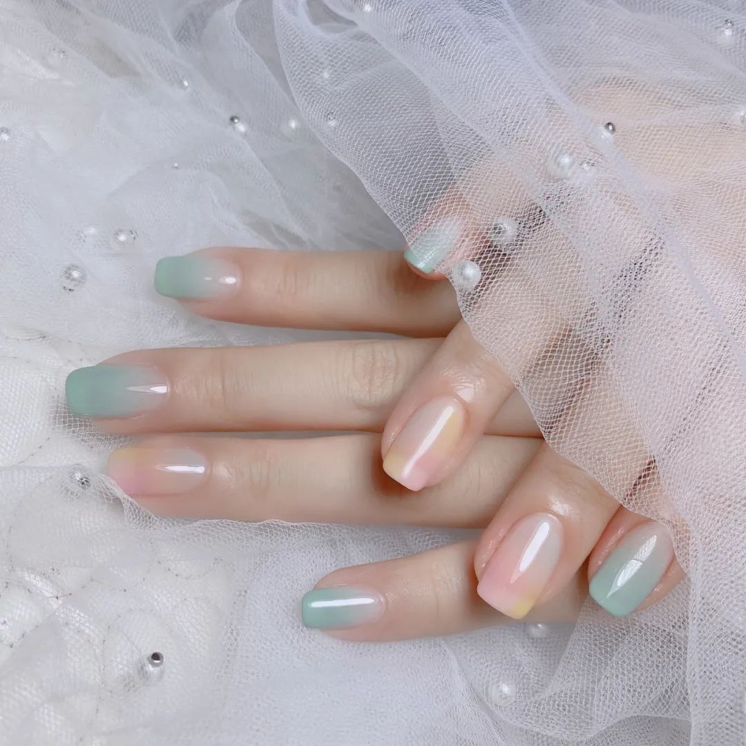 适合夏季的40款超显手白的方圆甲！