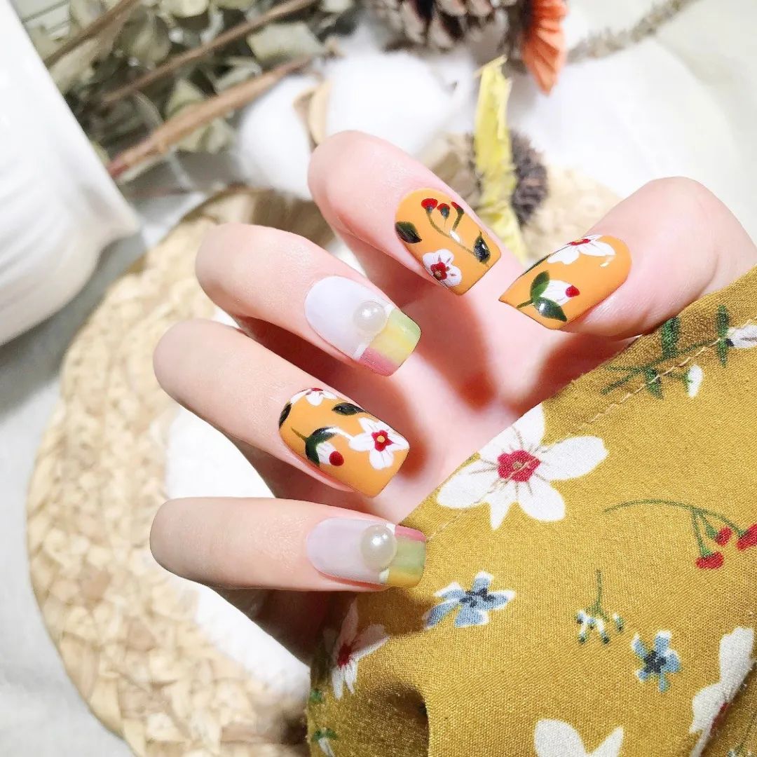 适合夏季的40款超显手白的方圆甲！