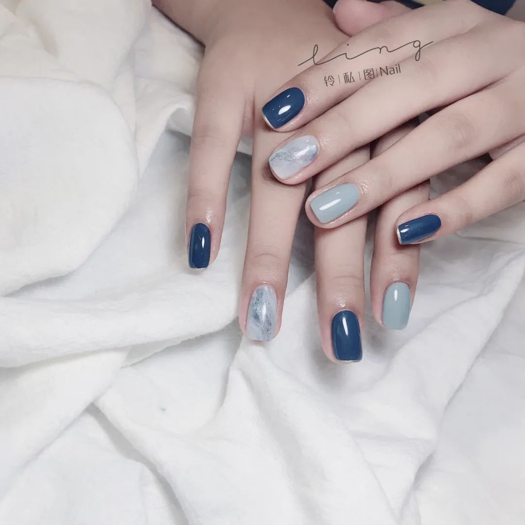 不骗你，雾霾蓝美甲真的很好看！