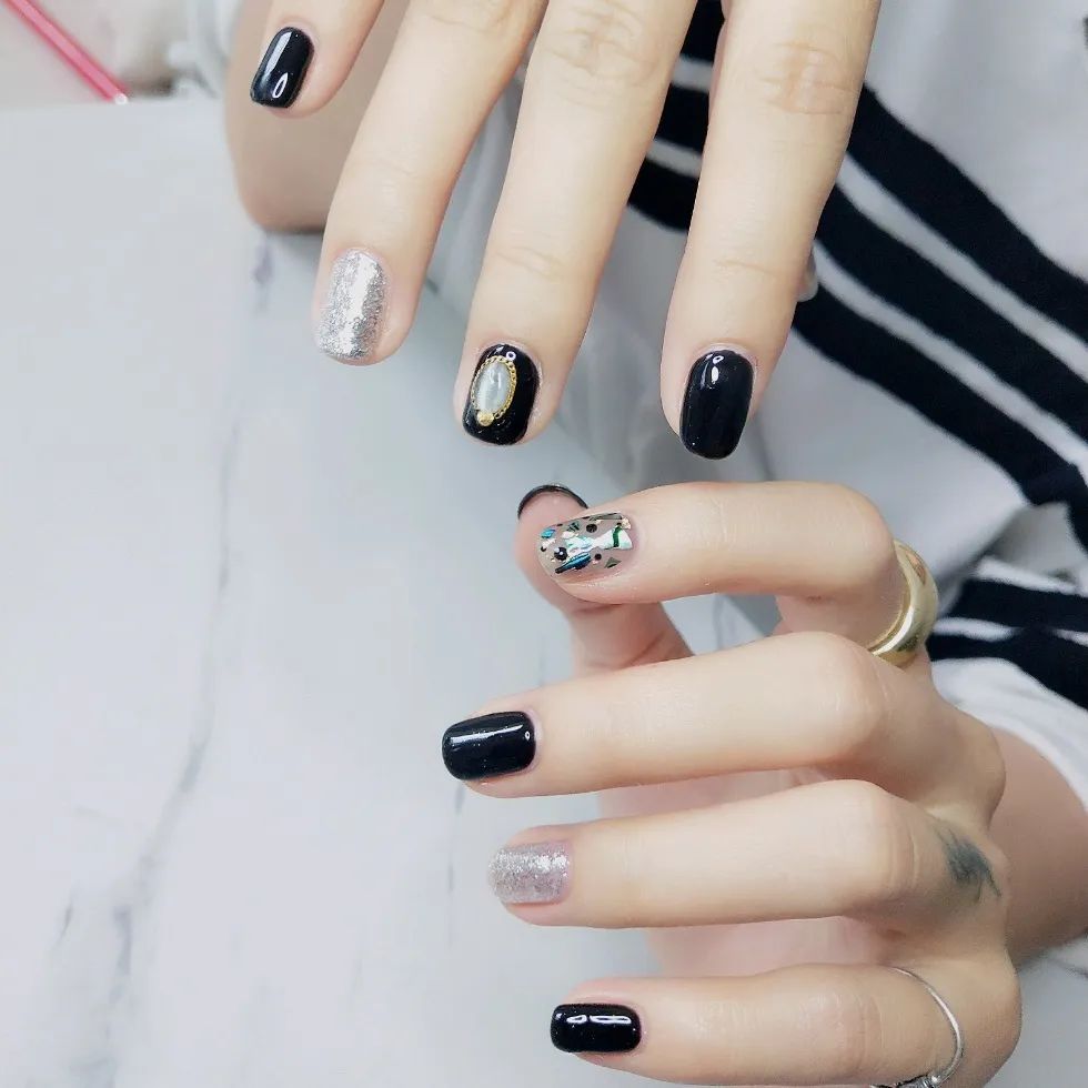 本周精选美甲，看看她们都做了什么款