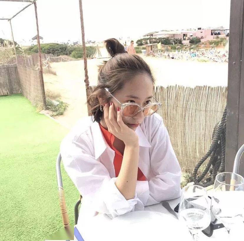 跟着明星学穿搭，今年流行这4种穿搭！