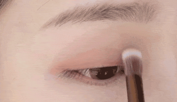 50%纯纯少女感 + 50%撩人小性感的 “ 纯欲风 ” 穿搭也太好看了吧！