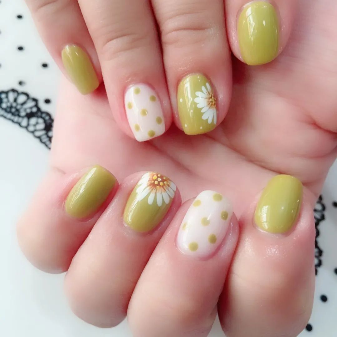 本周精选美甲，看看她们都做了什么款