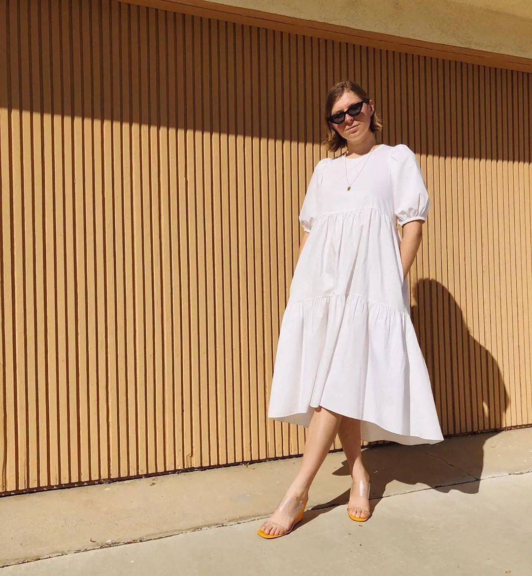 “连衣裙+凉鞋”=2020最in最时髦cp，今夏不穿简直白过了！