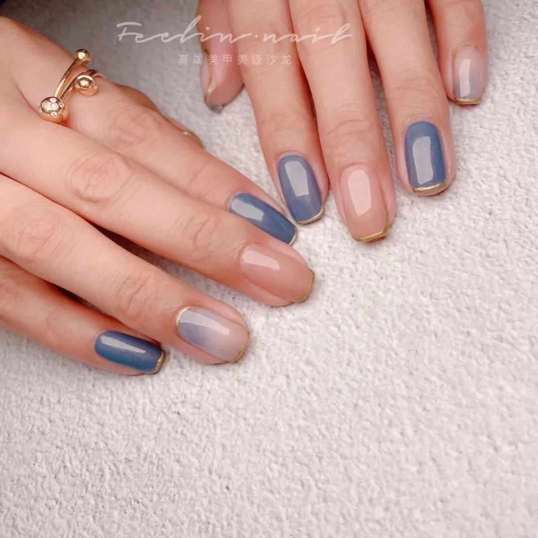 不骗你，雾霾蓝美甲真的很好看！