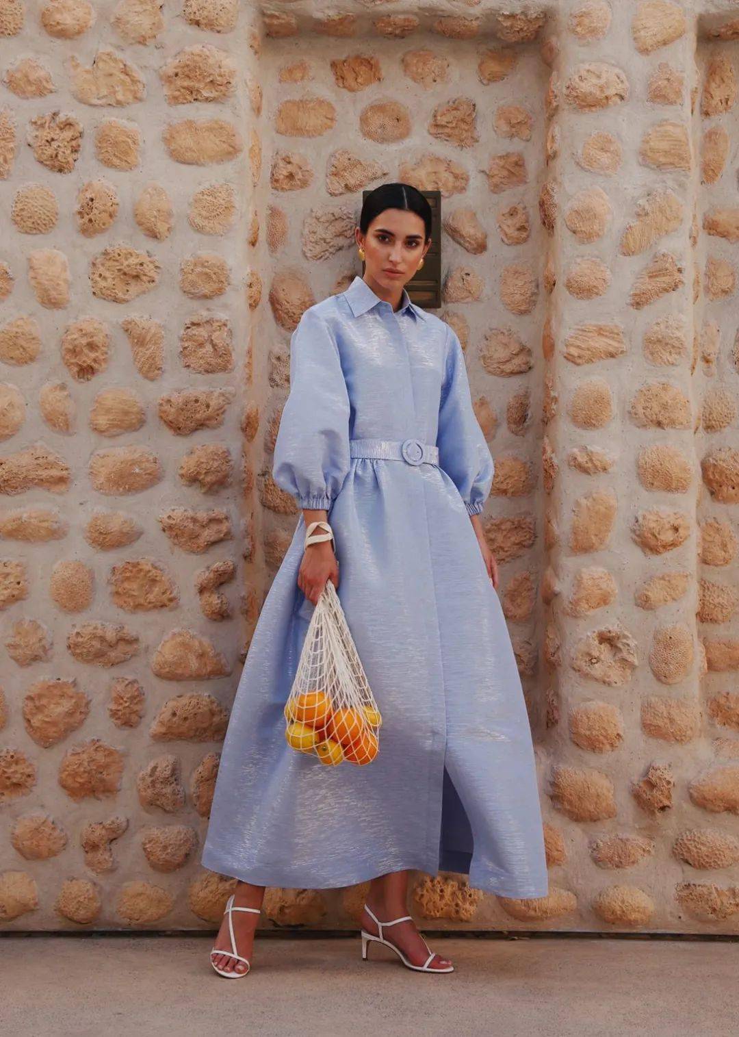 “连衣裙+凉鞋”=2020最in最时髦cp，今夏不穿简直白过了！