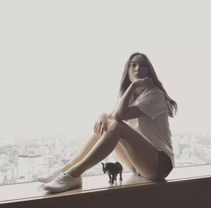 跟着明星学穿搭，今年流行这4种穿搭！