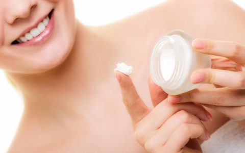 睡眠面膜可以天天用吗？教你正确使用睡眠面膜的步骤