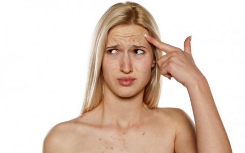 额头长痘痘是什么原因，消除额头痘痘的调理方法