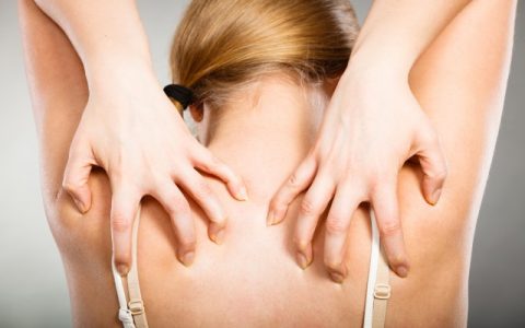 鸡皮肤怎么快速消除，有效消除鸡皮肤小窍门